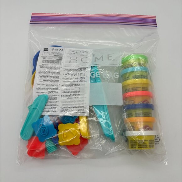 Play-Doh Makin' Faces Create It Kit, 7 Non-Toxic Colors, 20 Pieces - Picture 3 of 3